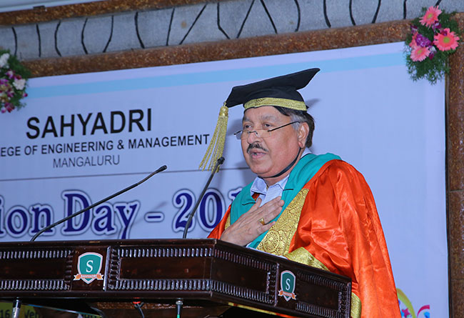 Sahyadri College of Engineering & Management - MBA Graduation Day - 2016