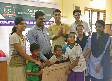 MBAs visit Bala Samrakshana Kendra, Kuttar for CSR 