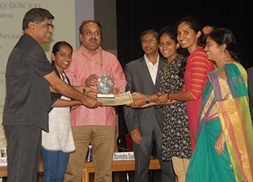  MBA Project wins the Best Project of the Year Award 2017-18 in the 41st Series of Seminar & Exhibition of Student Project Programme held at BIET, Davangere 